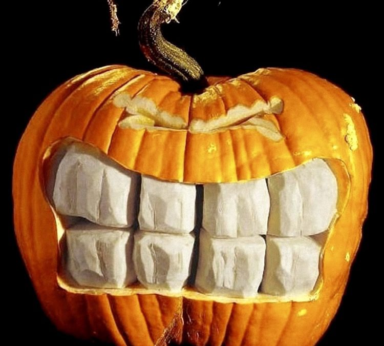 STUDIO CANEGALLO HALLOWEEN PARTY !! I vampiri non possono far a meno del dentista no ?!!! :)